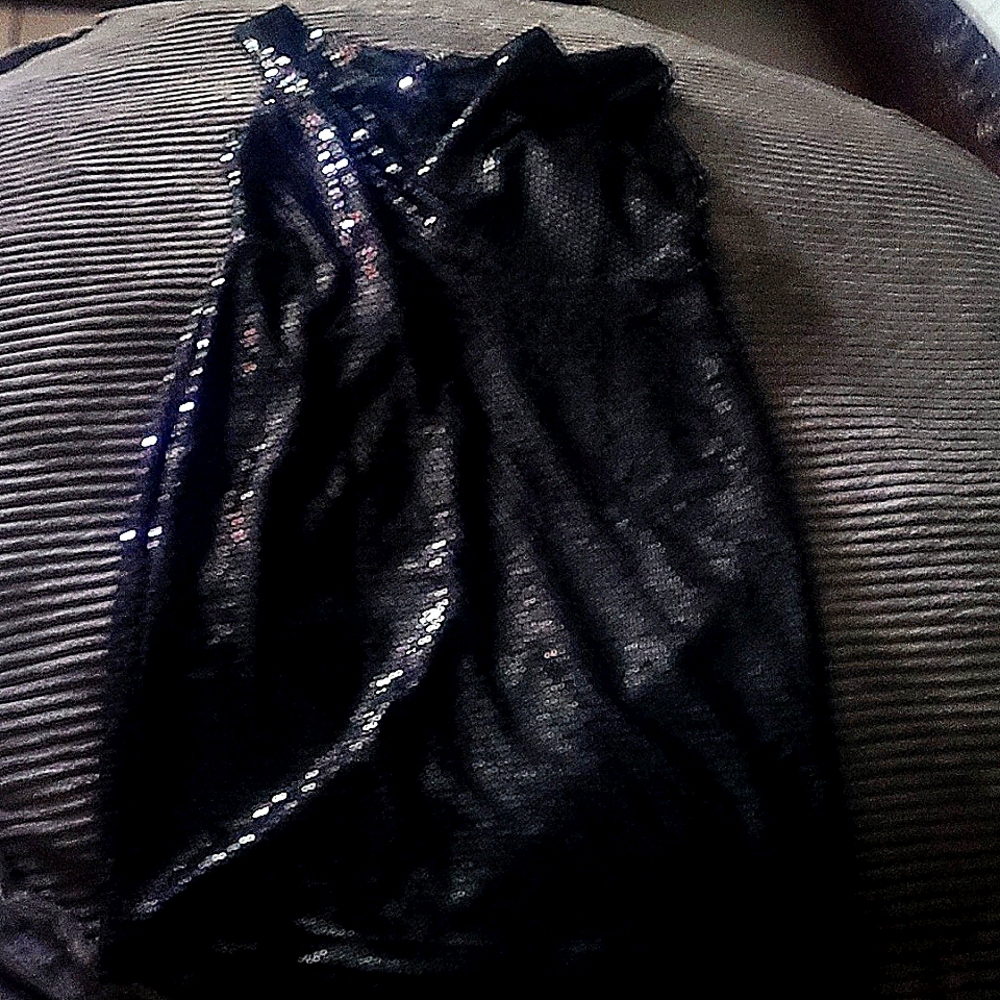 Black Cynthia rowley prom dress.